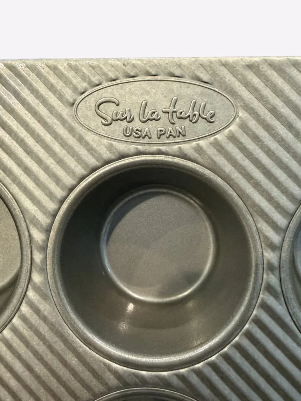 NEW Sur La Table Muffin Pan 9 count USA Pan Cupcake Kitchen Silver Grey